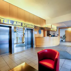 https://concorde-hotel-am-studio.find-berlin-hotels.com
